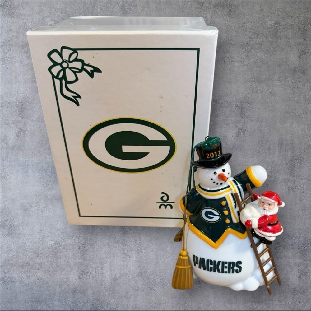 2012 Green Bay Packers Danbury Mint Santa & Snowman Christmas Holiday Ornament
